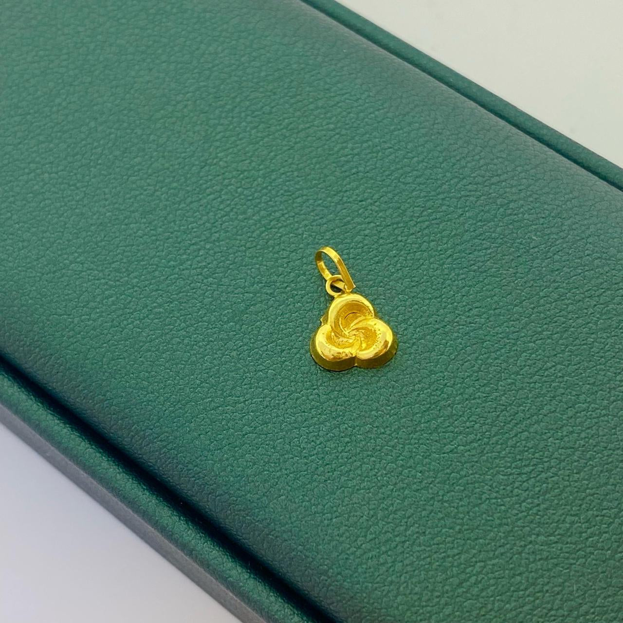 18k Gold Trendy Pendants