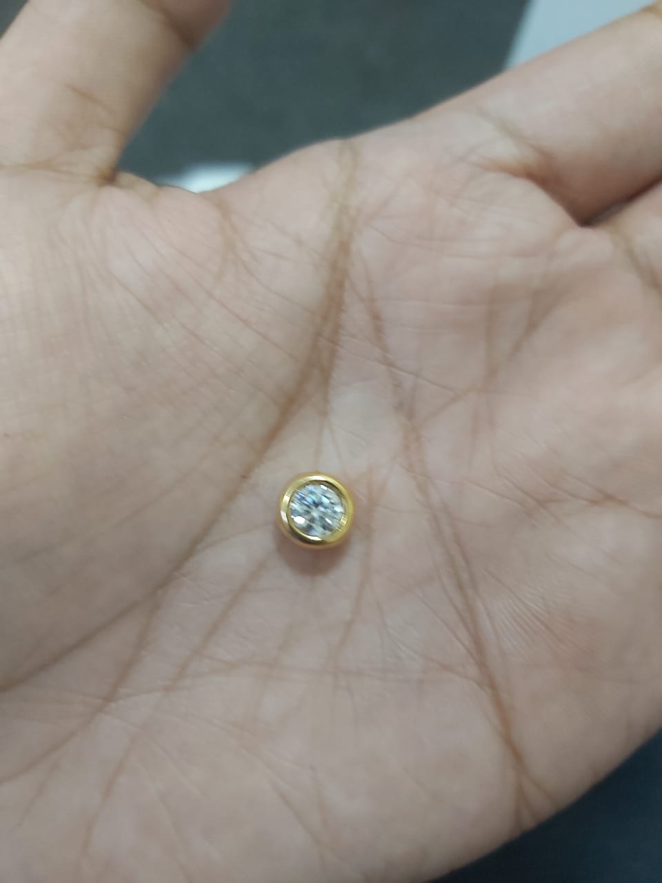 18k Gold Diamond Pendant